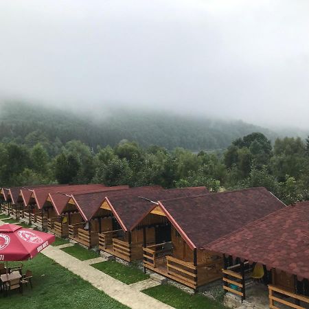 Casutele Doftanei Appartement Teşila Buitenkant foto
