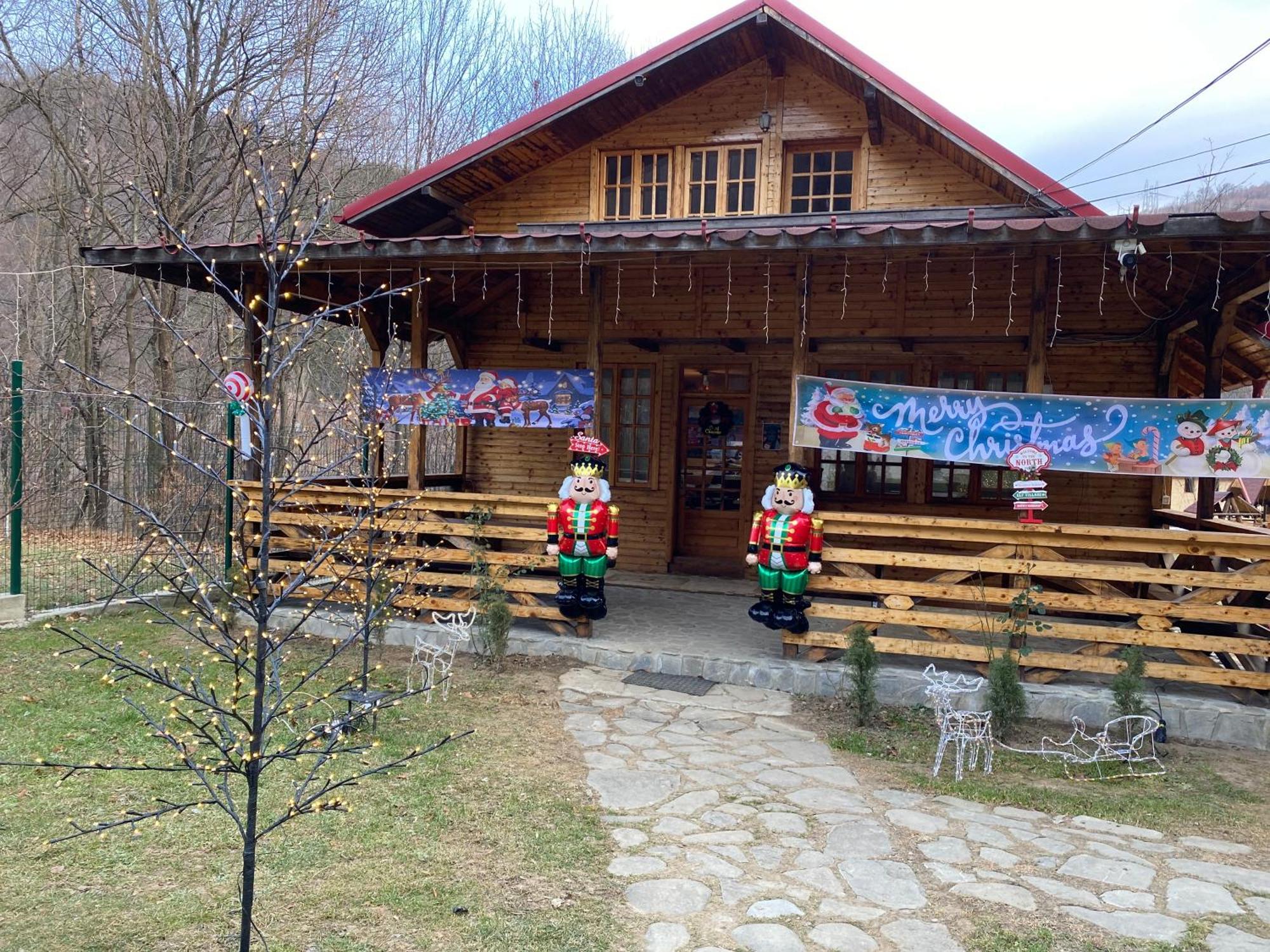 Casutele Doftanei Appartement Teşila Buitenkant foto