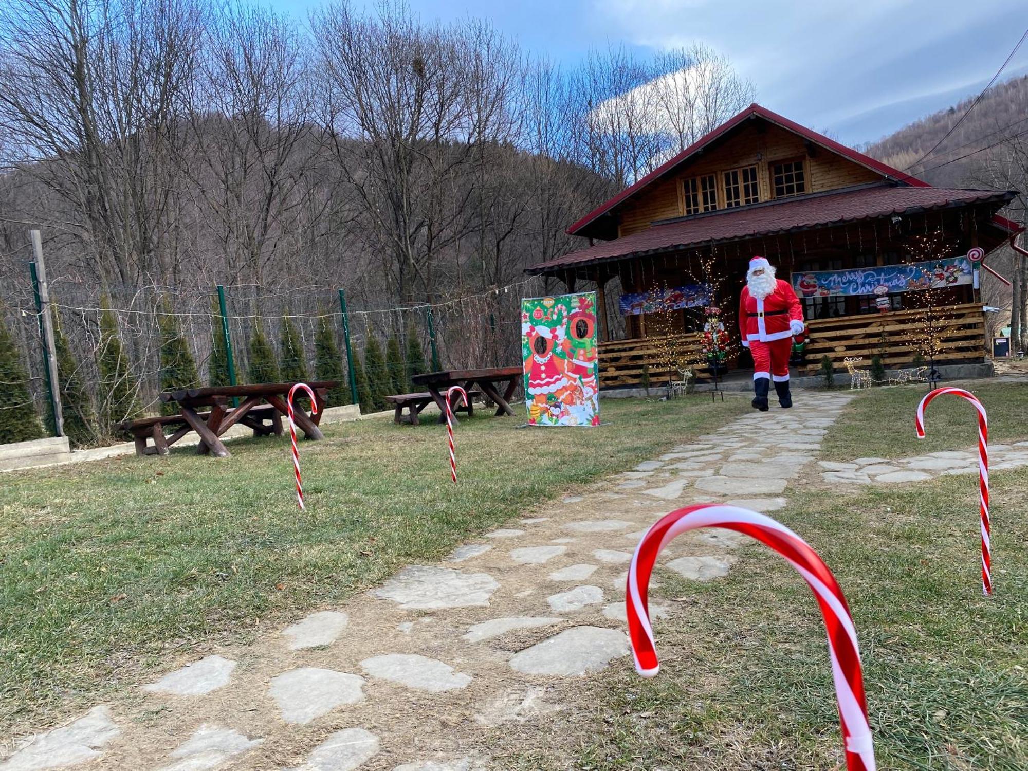 Casutele Doftanei Appartement Teşila Buitenkant foto